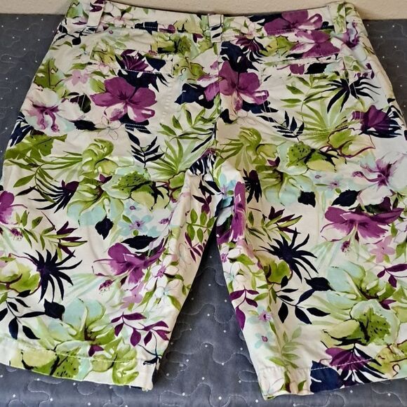 Caribbean Joe floral bermuda shorts size 14 - Picture 3 of 4